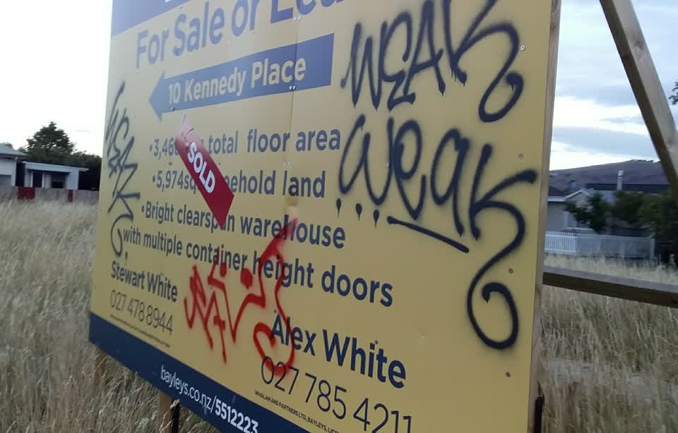 The photograph attached to this graffiti report