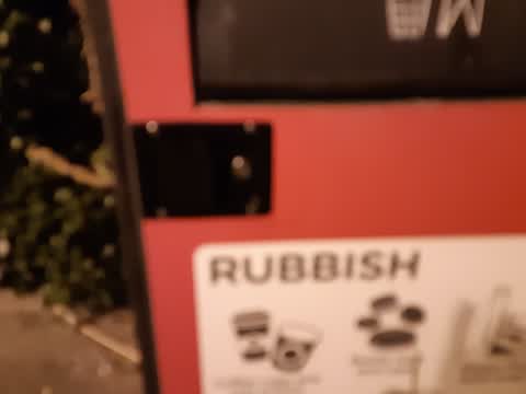 Rubbish/Recycling, a report photo