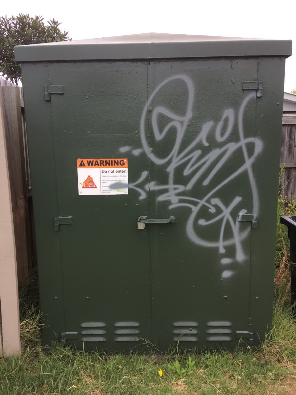 The photograph attached to this graffiti report