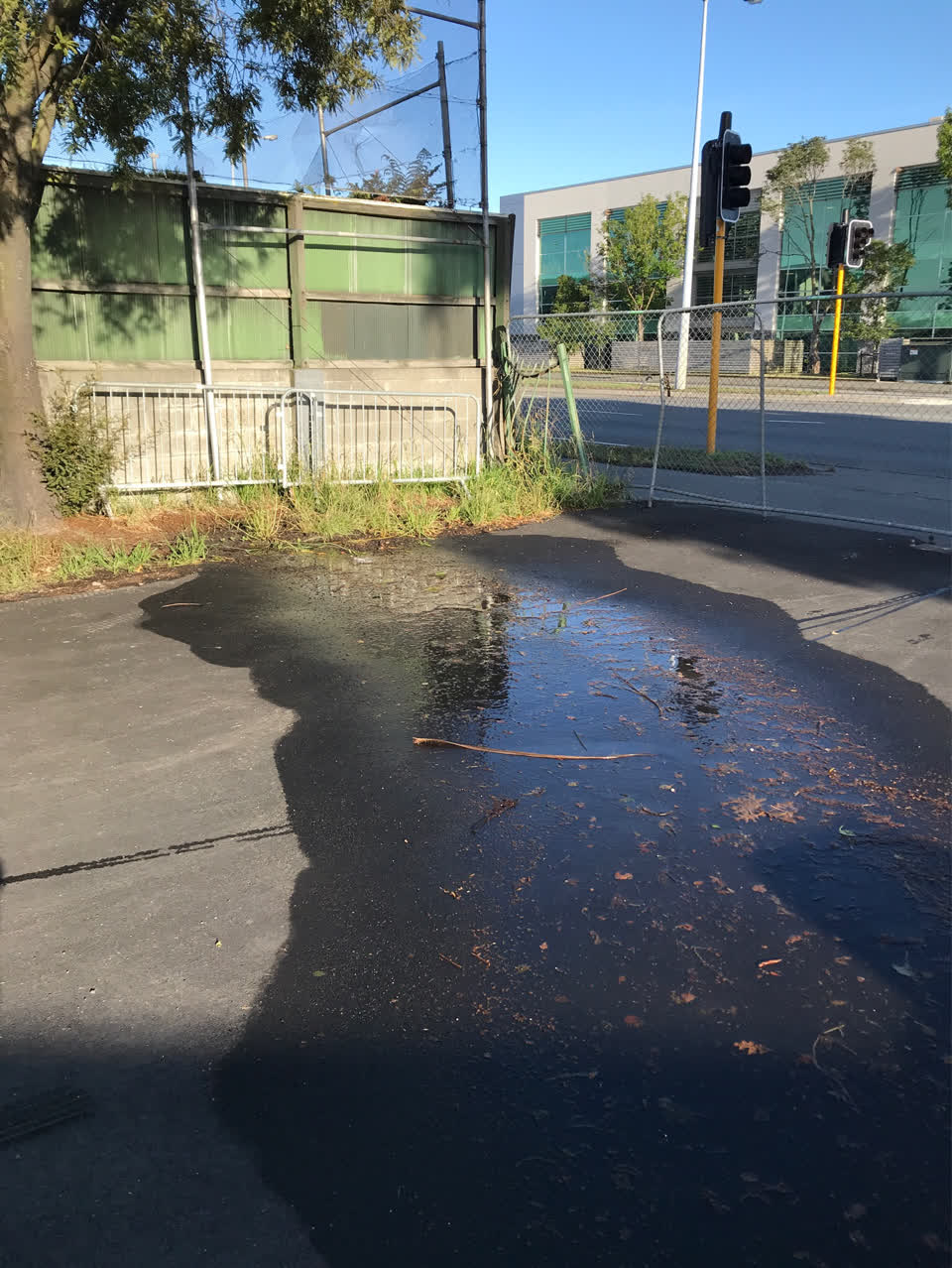 The photograph attached to this sewer - leak / blockage report