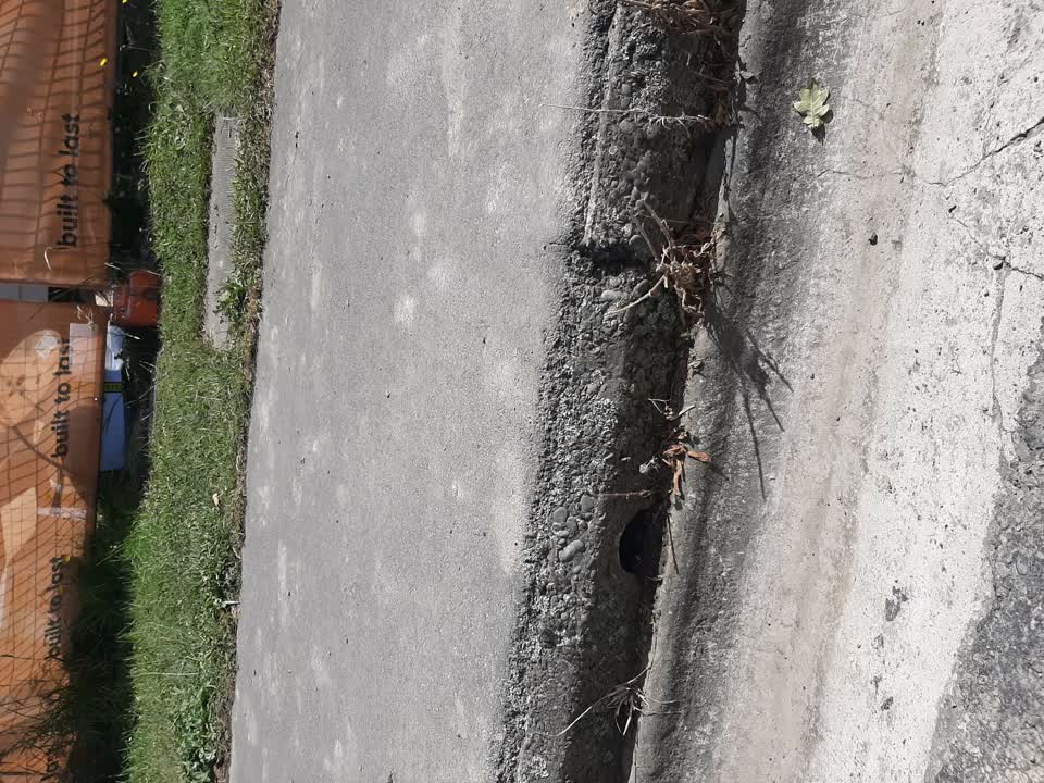 The photograph attached to this roading/streets report