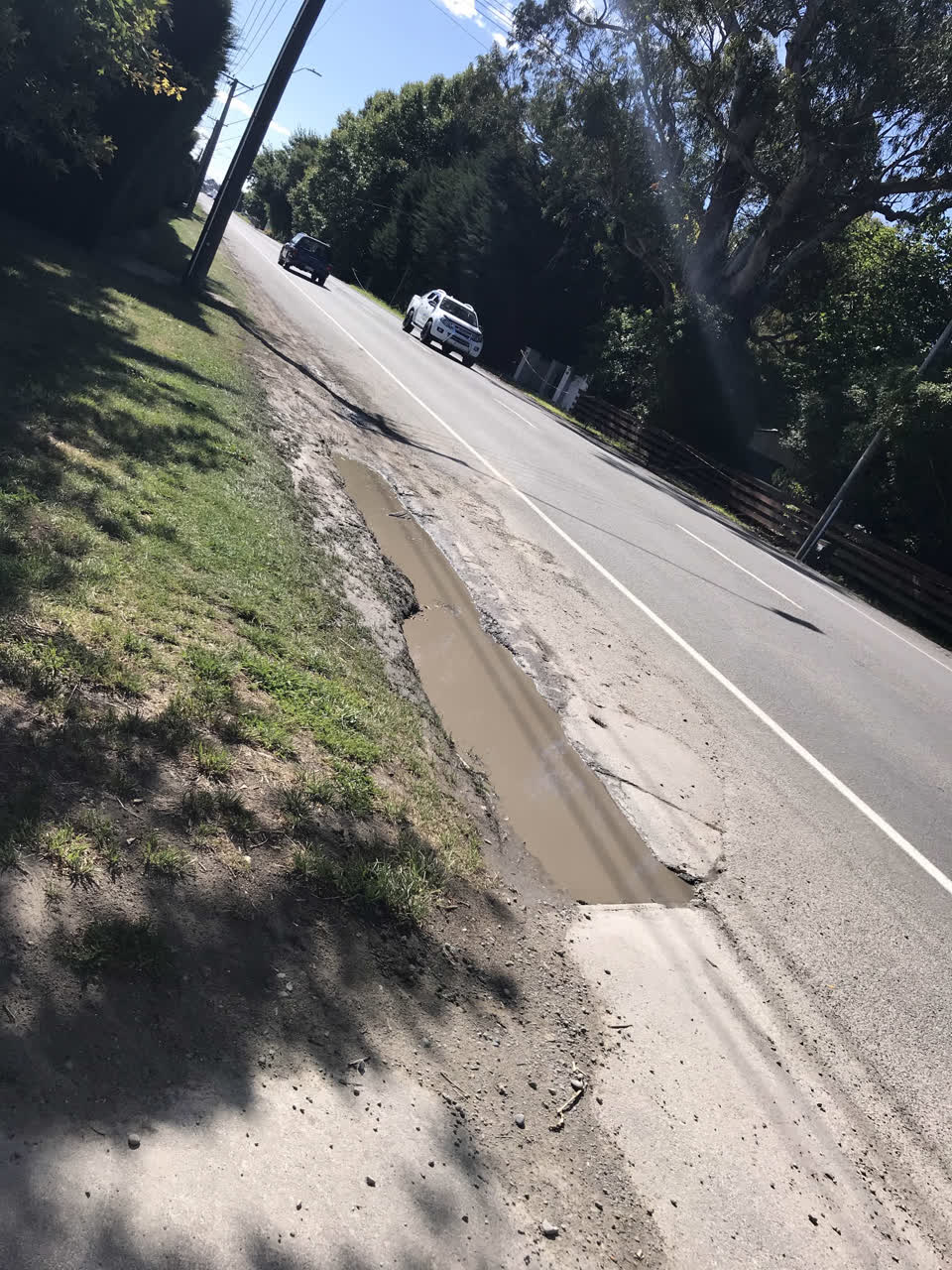 The photograph attached to this roading/streets report