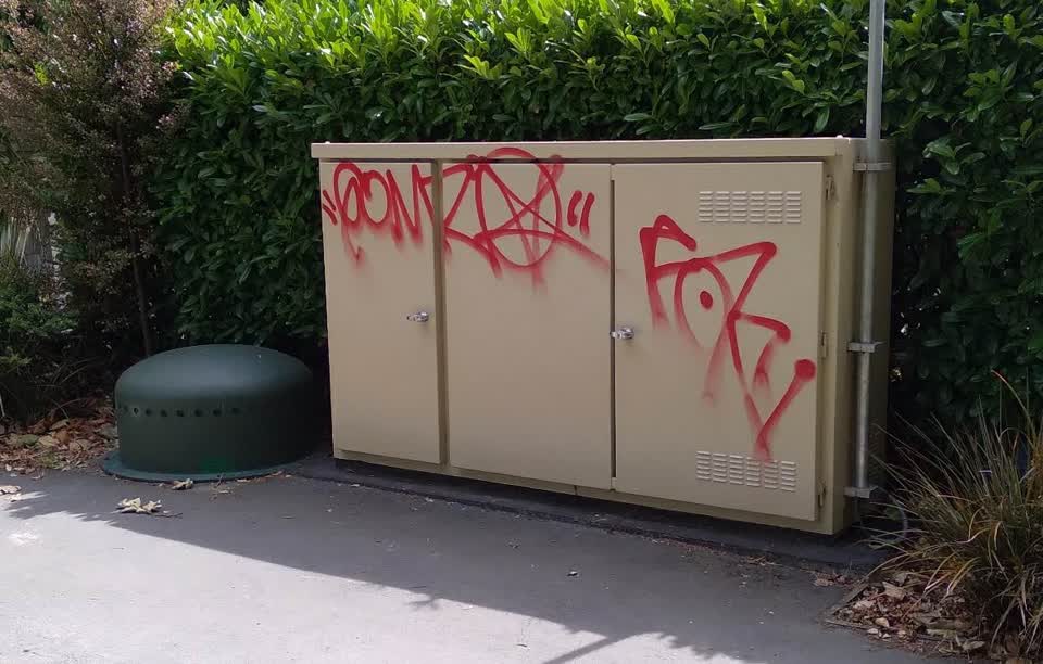 The photograph attached to this graffiti report