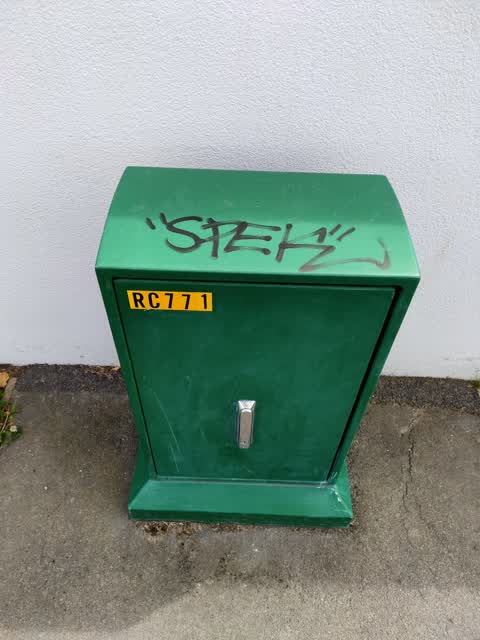 Graffiti, a report photo