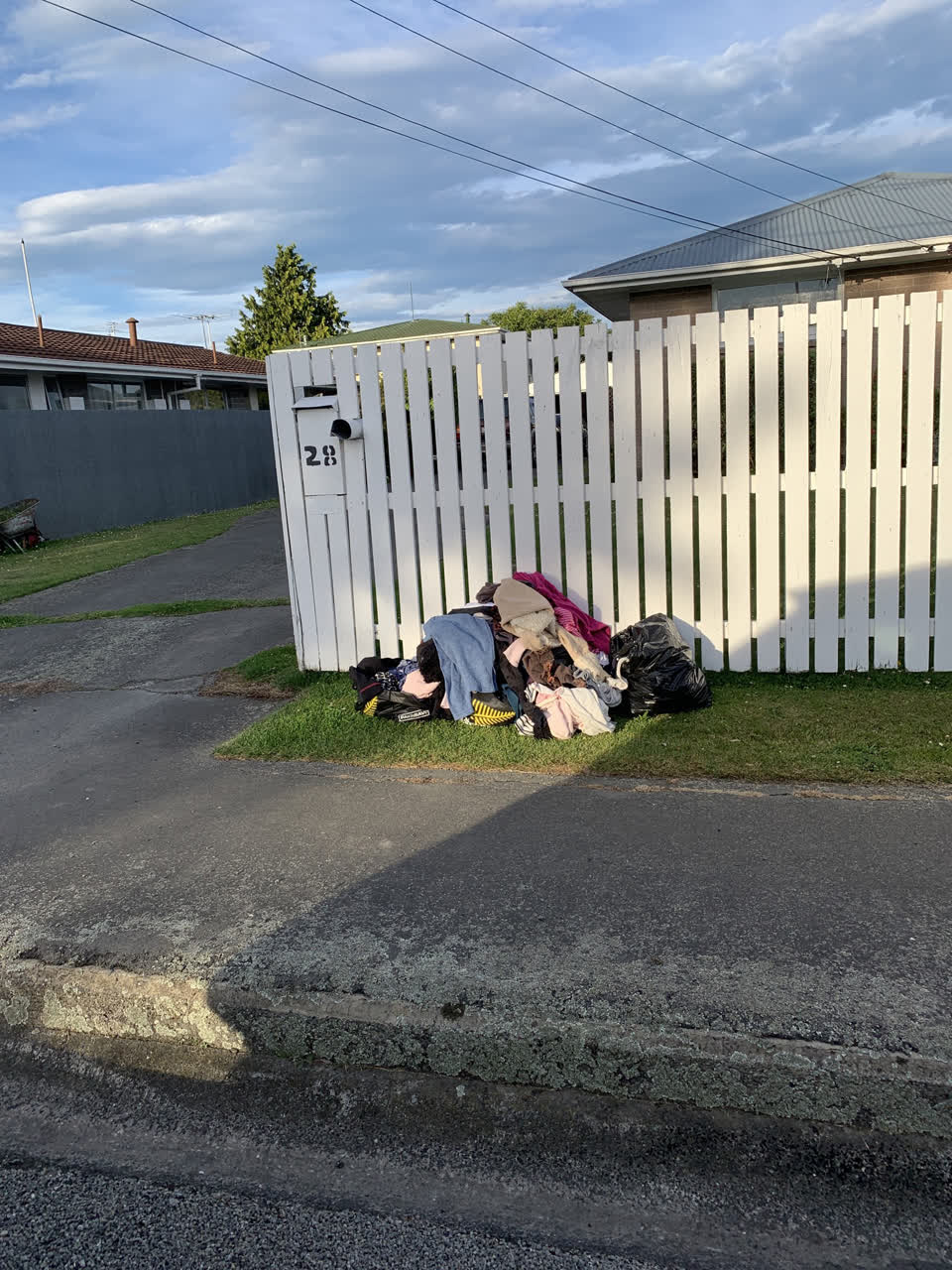 The photograph attached to this rubbish/recycling report