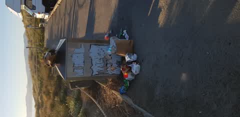Rubbish/Recycling, a report photo
