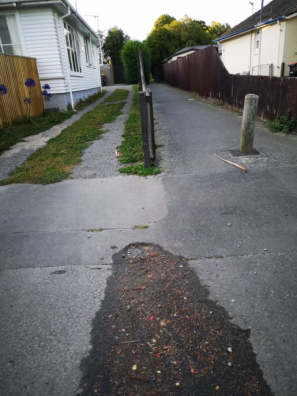 The photograph attached to this sewer - leak / blockage report