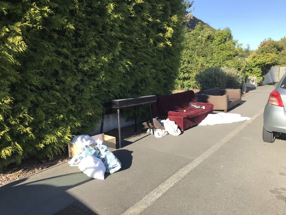 The photograph attached to this rubbish/recycling report