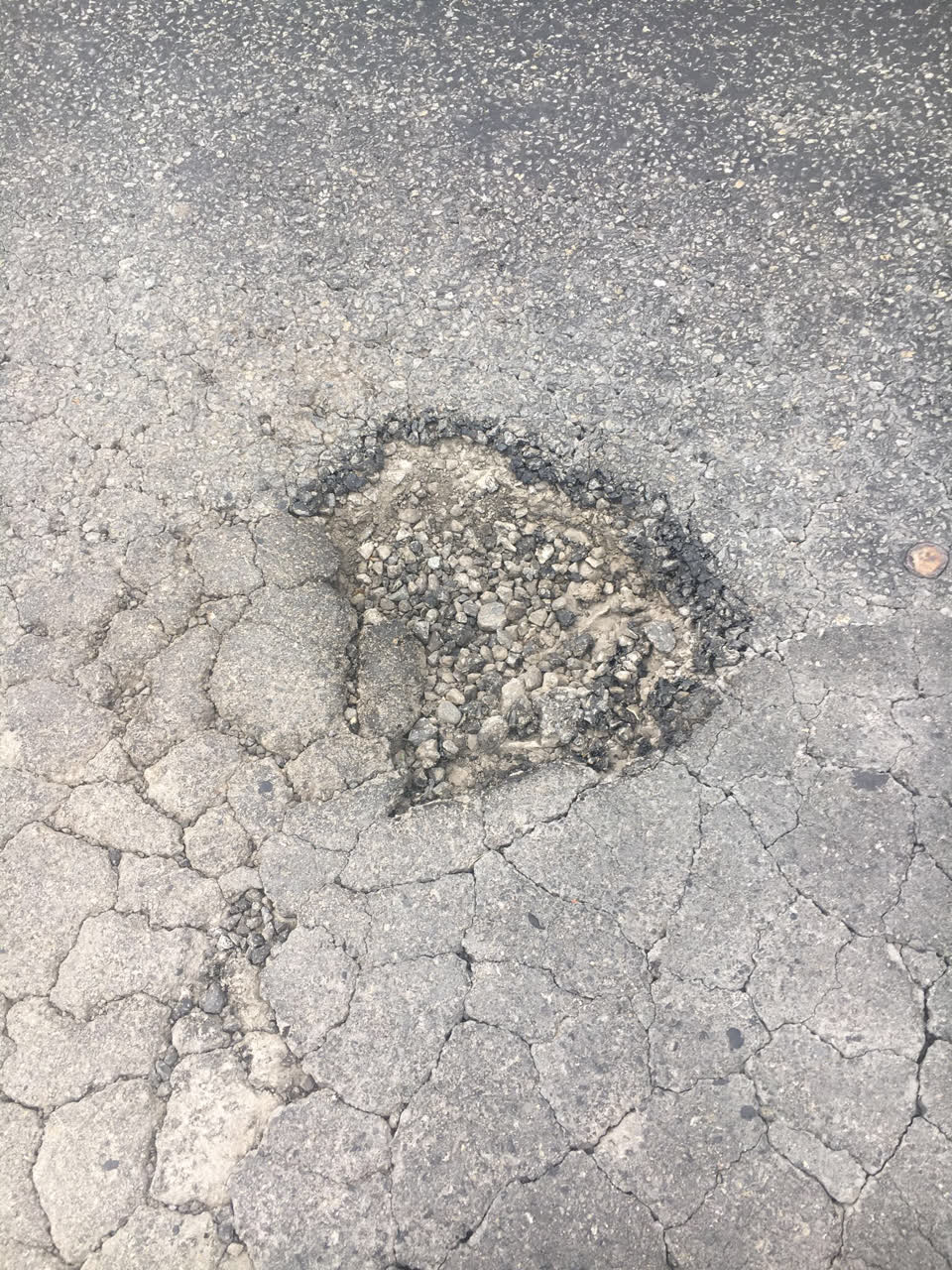 The photograph attached to this roading/streets report