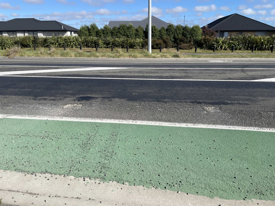 The photograph attached to this roading/streets report