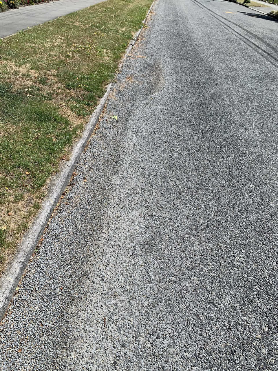 The photograph attached to this roading/streets report