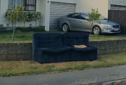 Rubbish/Recycling, a report photo