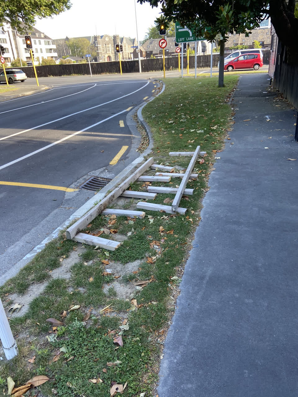 The photograph attached to this roading/streets report