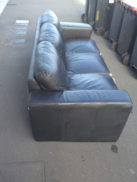 Rubbish/Recycling, a report photo