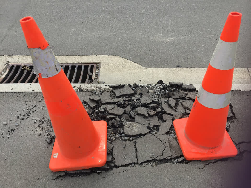 The photograph attached to this roading/streets report