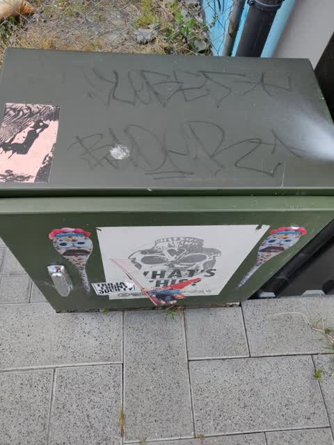 Graffiti, a report photo
