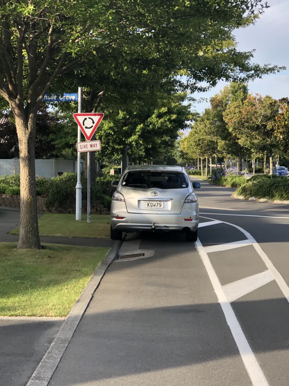 The photograph attached to this roading/streets report
