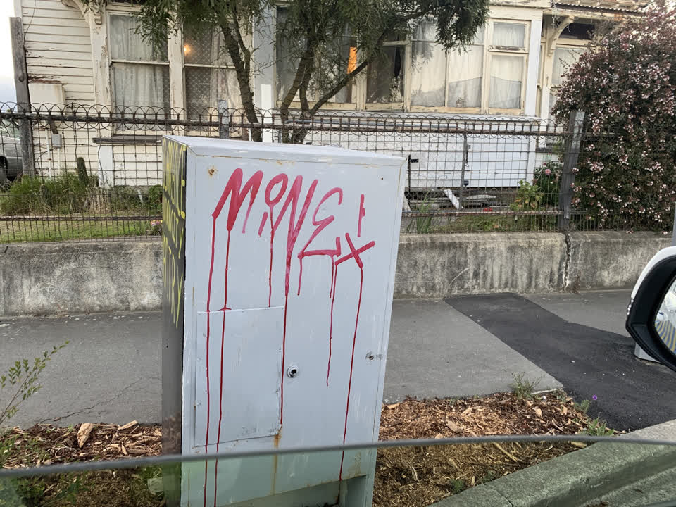 The photograph attached to this graffiti report