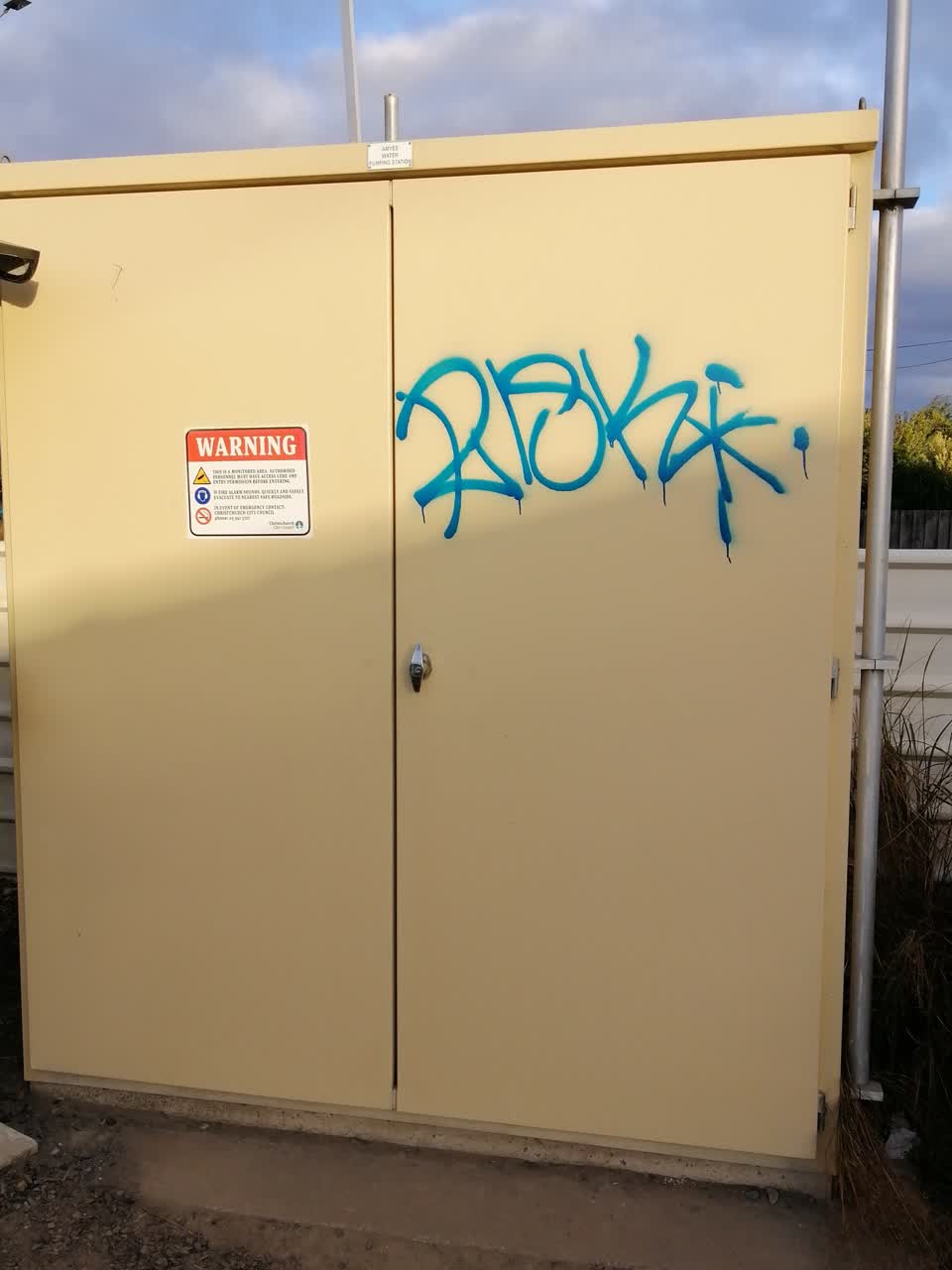 The photograph attached to this graffiti report