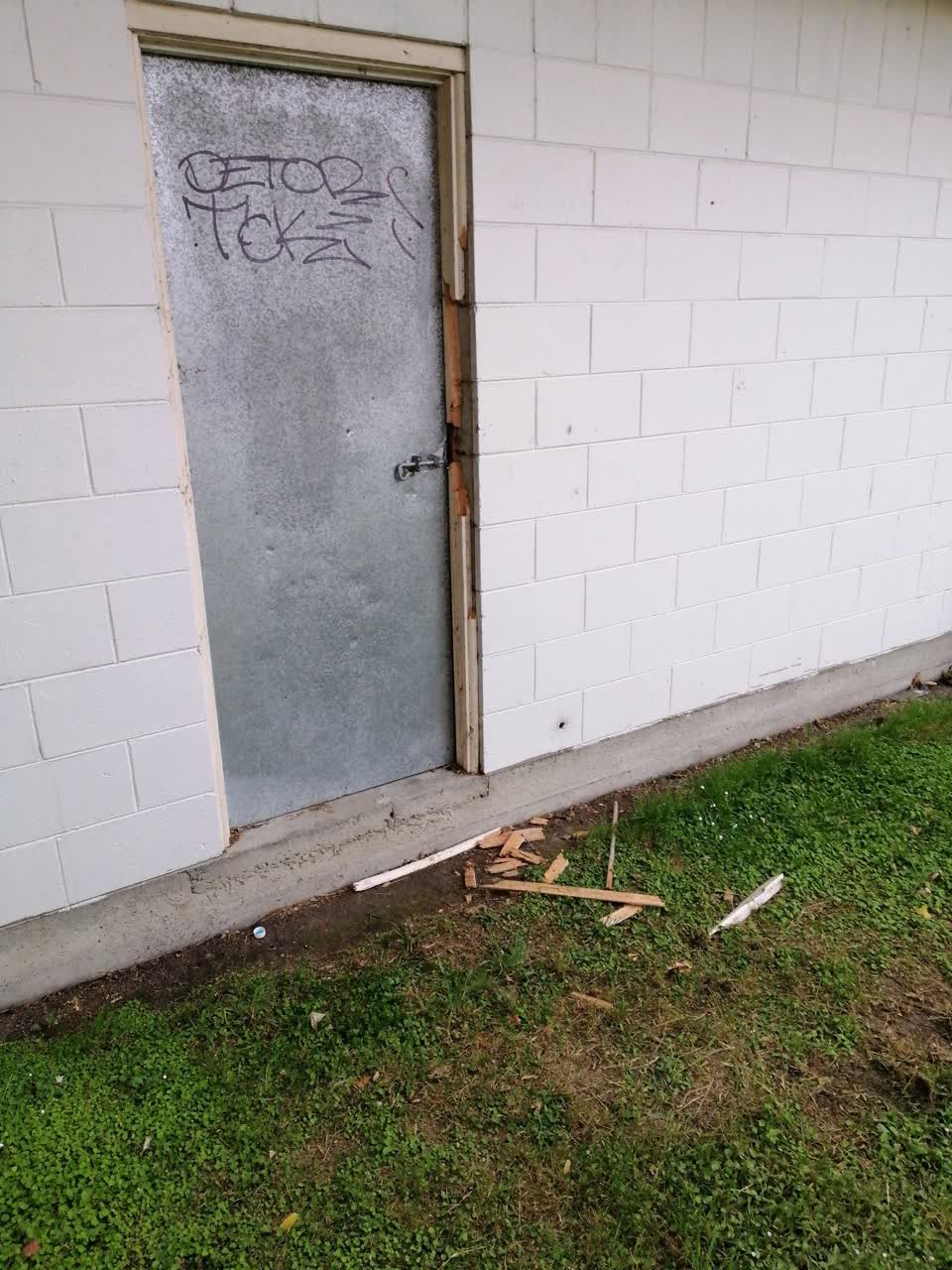The photograph attached to this parks report