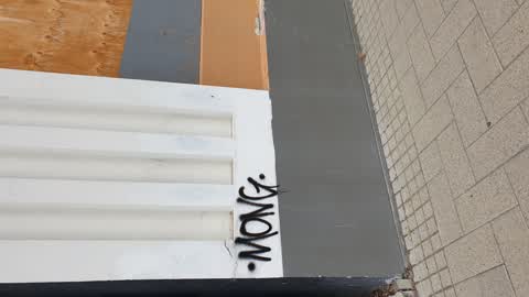 Graffiti, a report photo