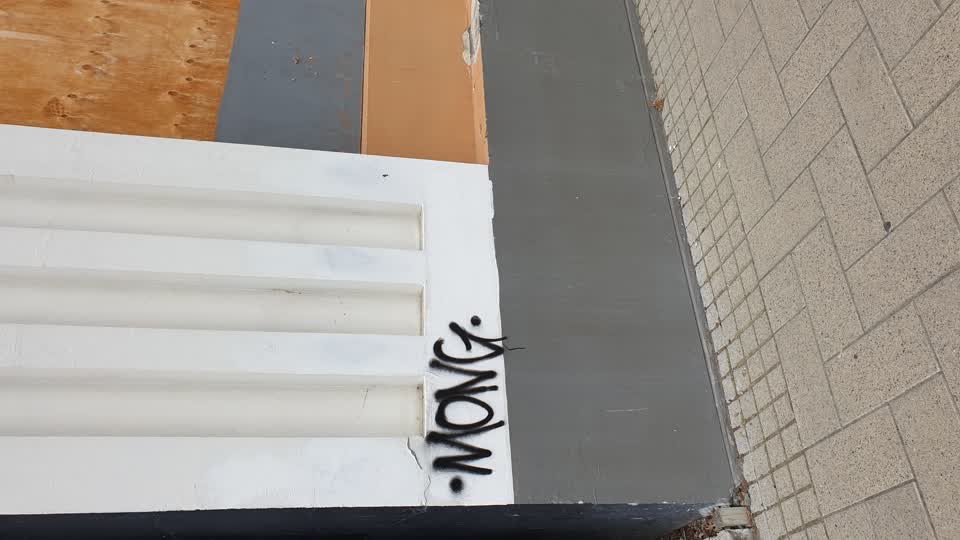 The photograph attached to this graffiti report