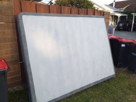 Rubbish/Recycling, a report photo