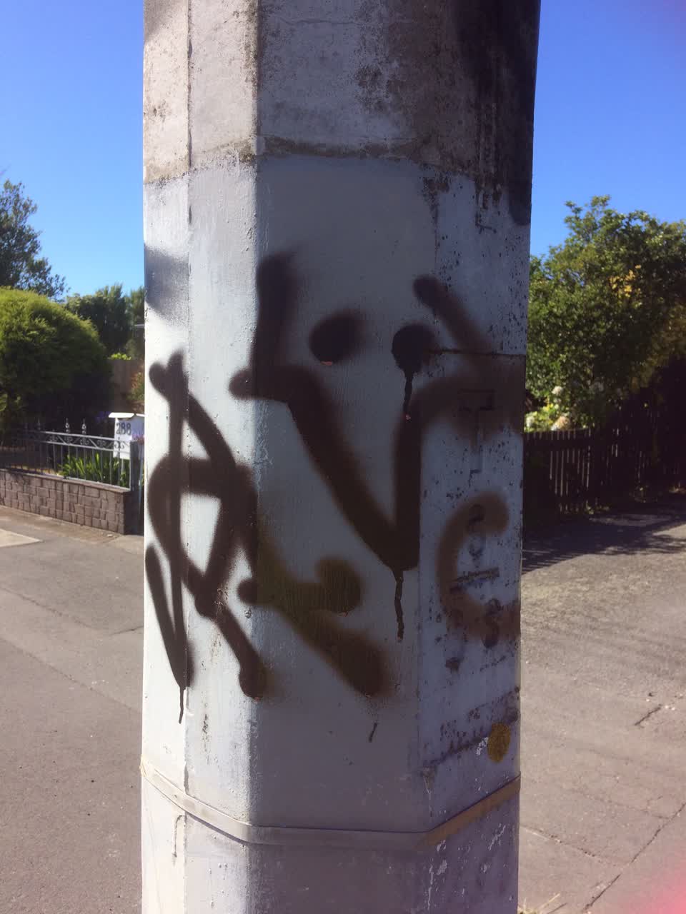 The photograph attached to this graffiti report