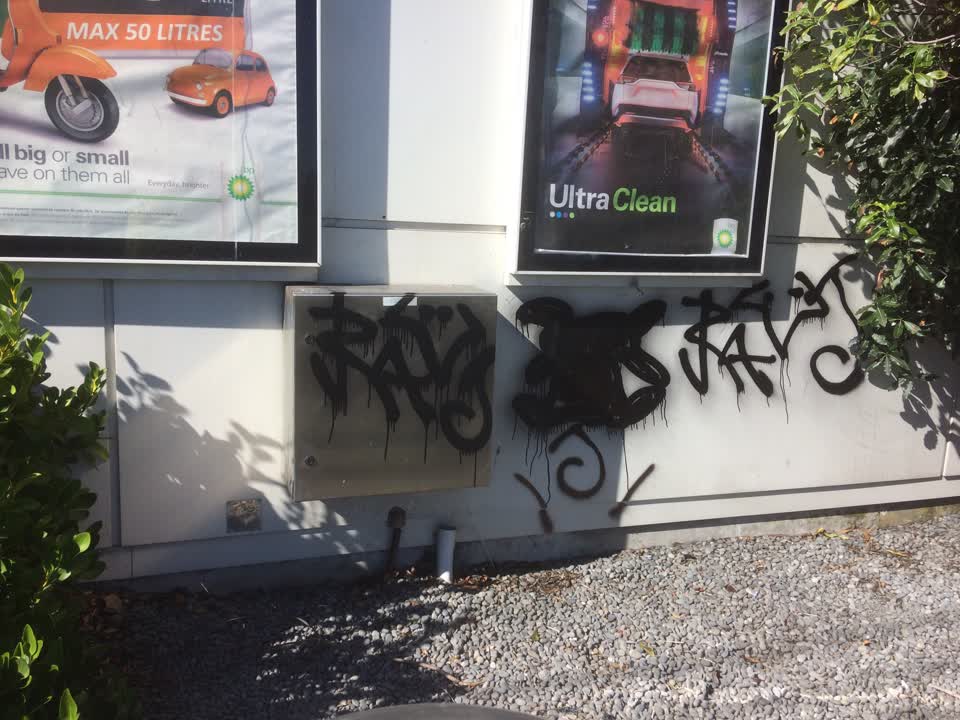 The photograph attached to this graffiti report