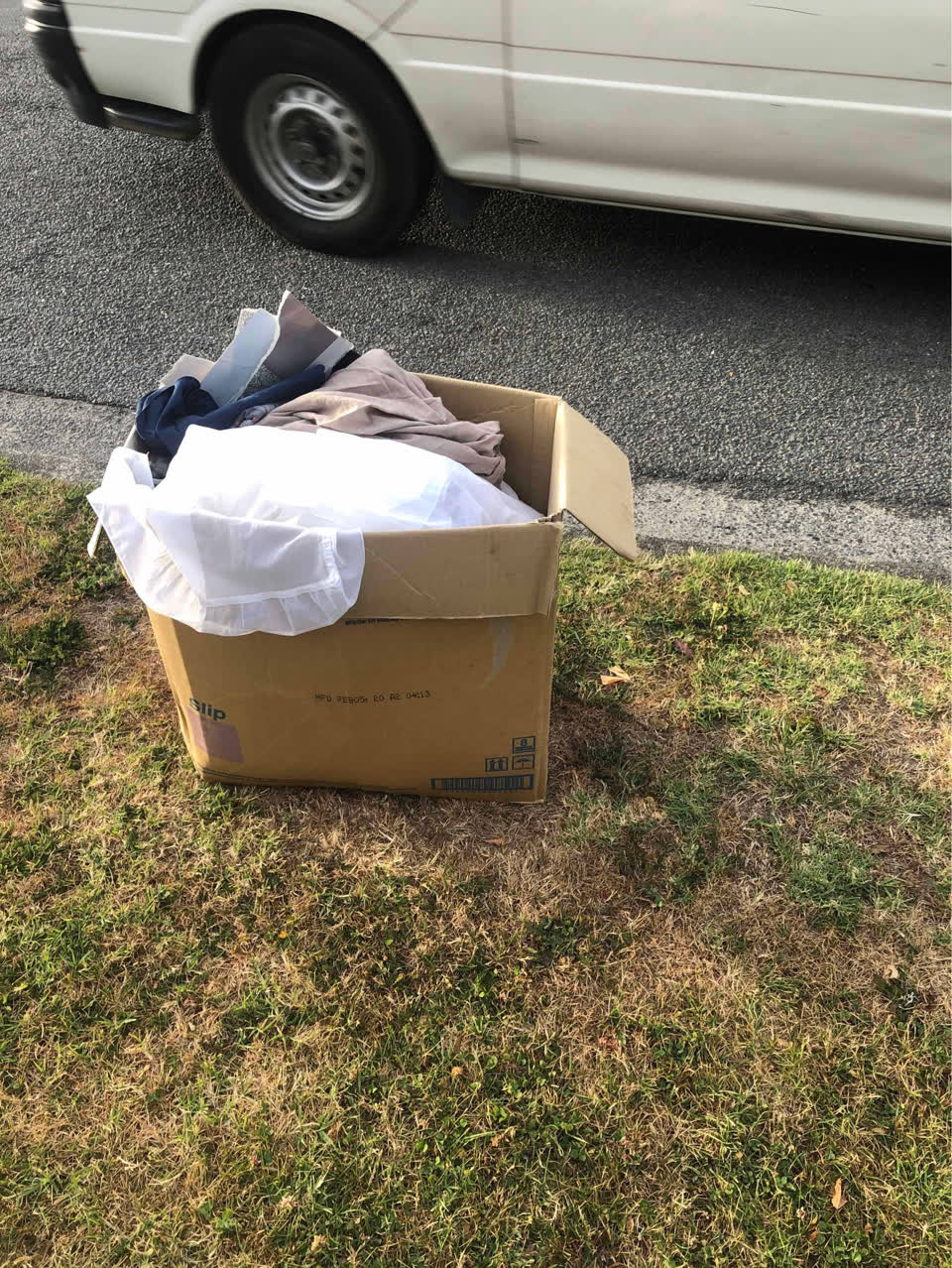 The photograph attached to this rubbish/recycling report