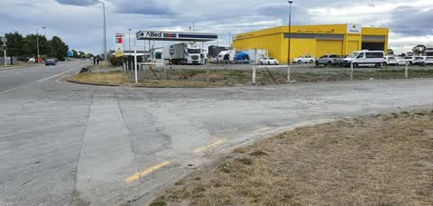 Roading/Streets, a report photo