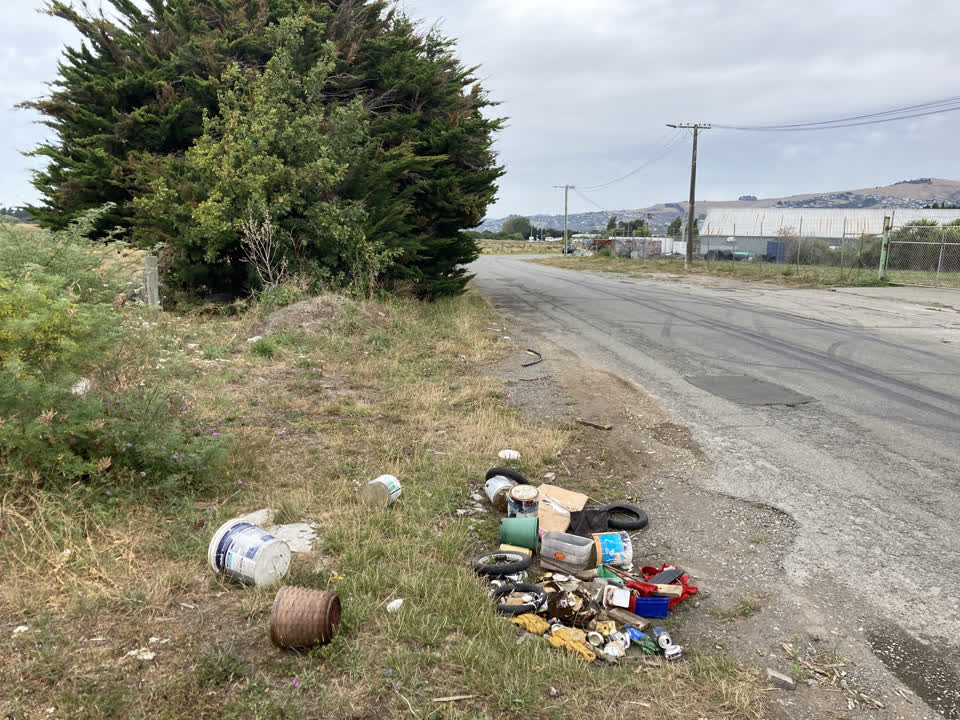 The photograph attached to this roading/streets report