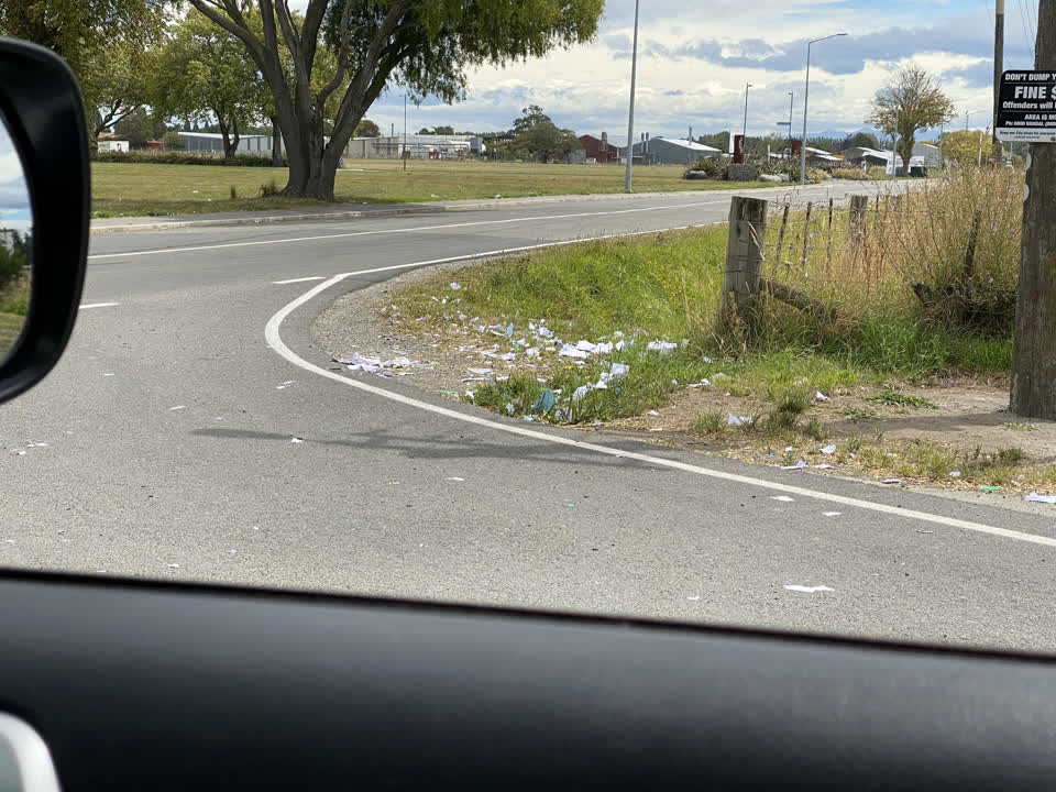 The photograph attached to this rubbish/recycling report