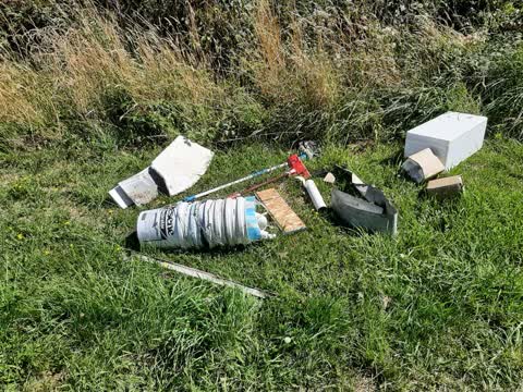 Rubbish/Recycling, a report photo