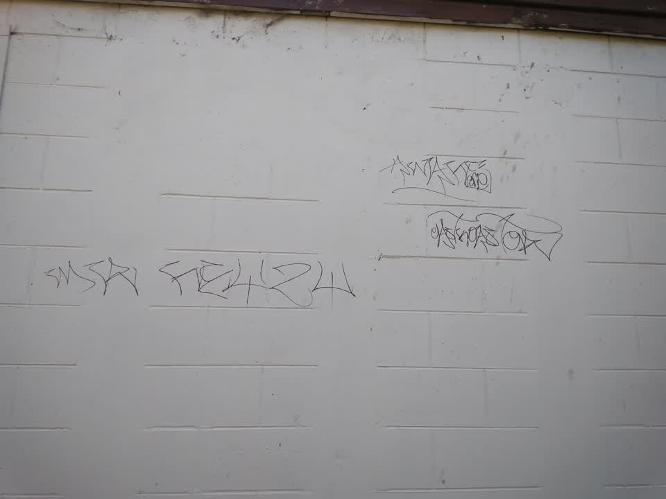 The photograph attached to this graffiti report