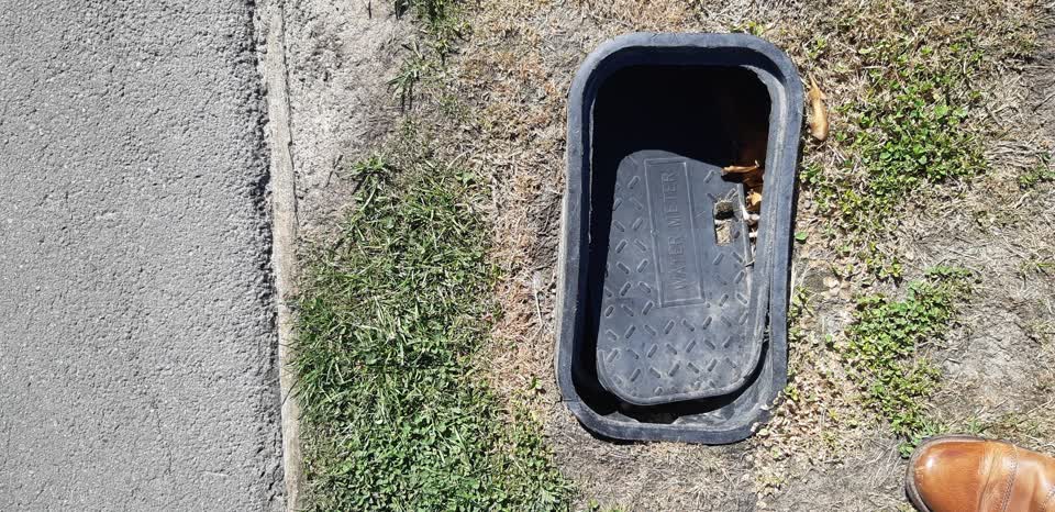 The photograph attached to this water supply report