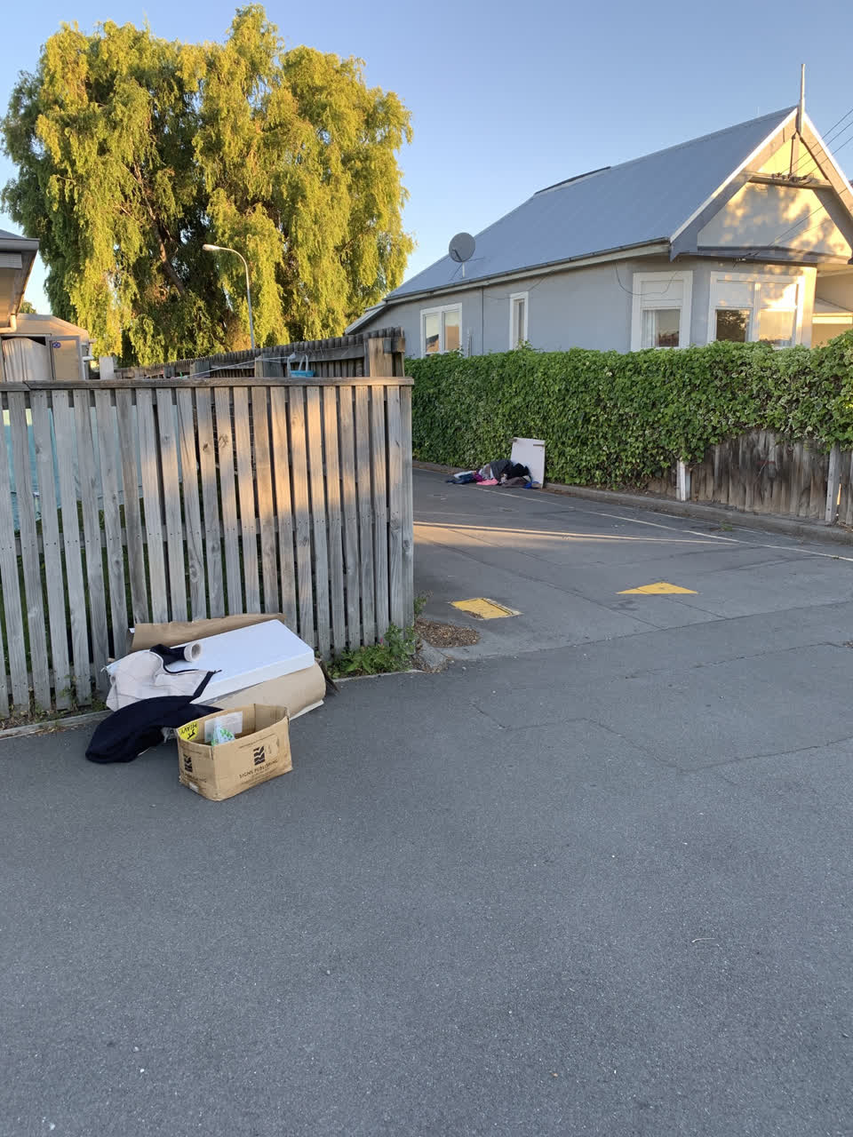The photograph attached to this rubbish/recycling report