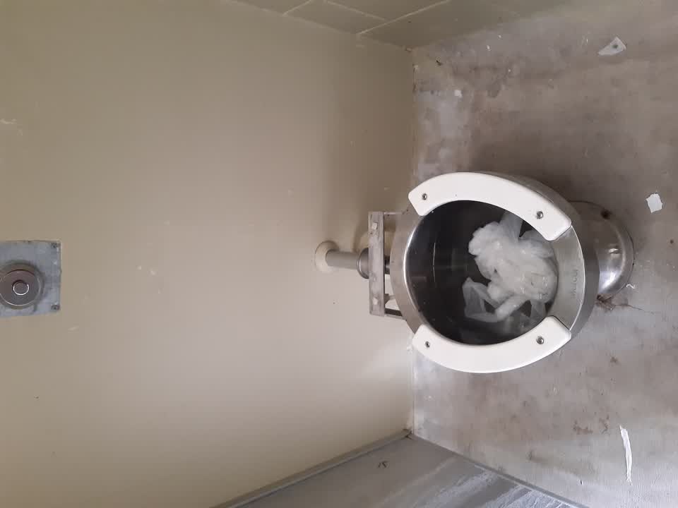 The photograph attached to this sewer - leak / blockage report