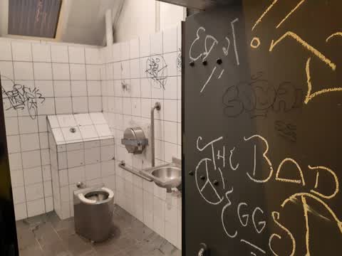 Graffiti, a report photo
