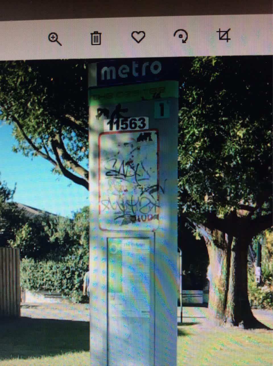 The photograph attached to this graffiti report