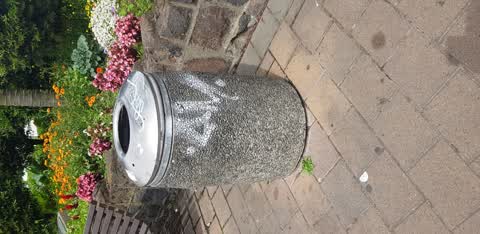 Graffiti, a report photo