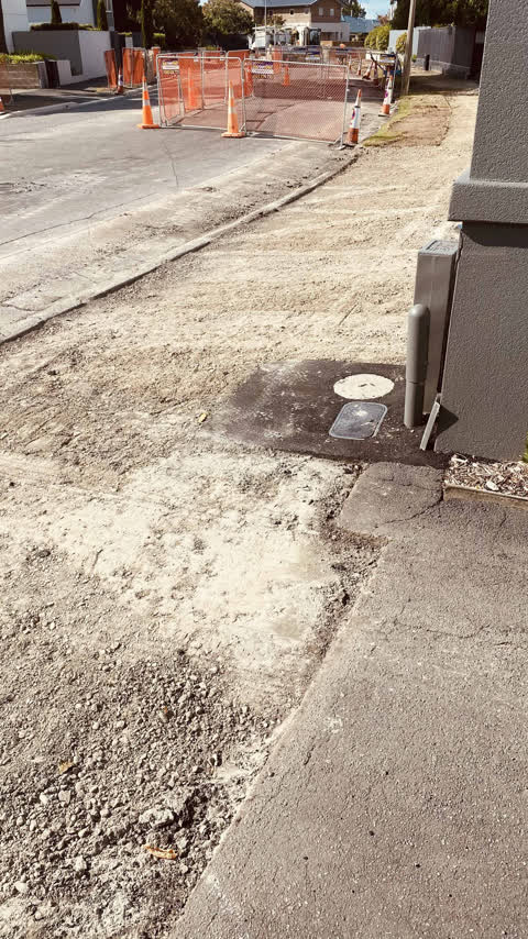 Roading/Streets, a report photo