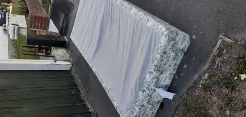 Rubbish/Recycling, a report photo