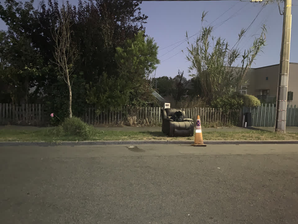 The photograph attached to this rubbish/recycling report