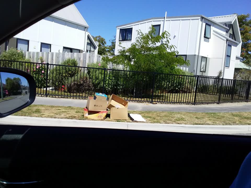 The photograph attached to this rubbish/recycling report