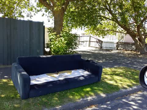 Rubbish/Recycling, a report photo