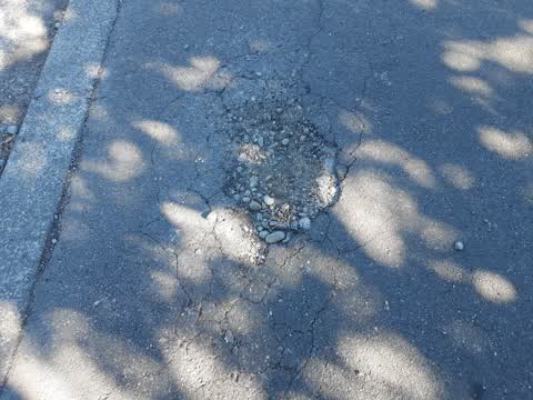 Roading/Streets, a report photo