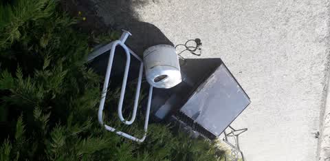 Rubbish/Recycling, a report photo