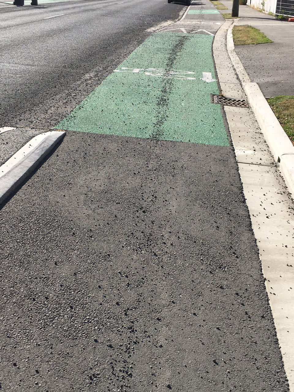 The photograph attached to this roading/streets report
