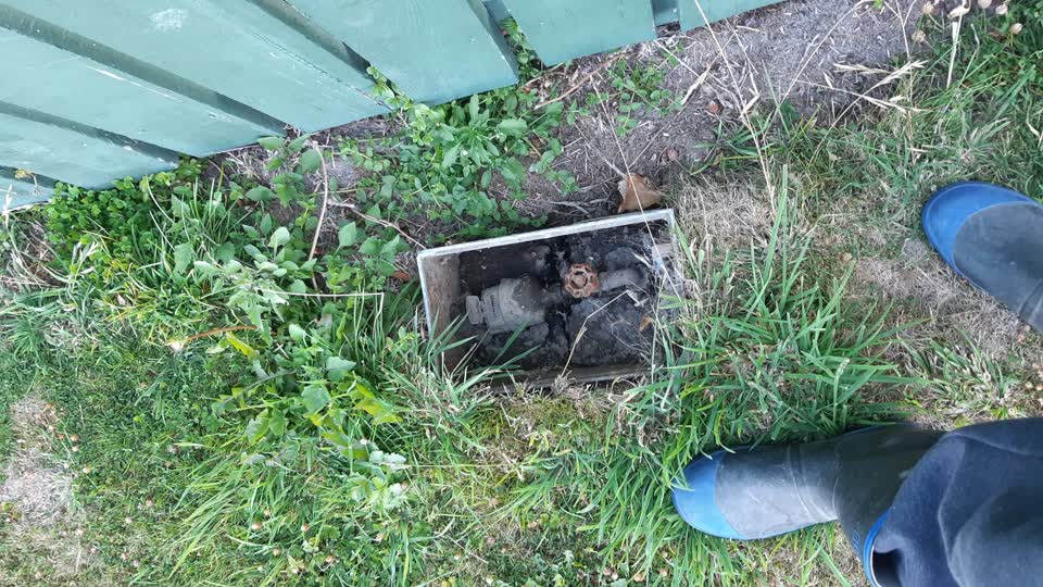 The photograph attached to this water supply report